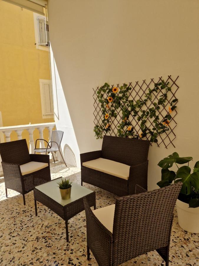 Tamborino Terrace Apartment - Salento Apartments Collection Лече Екстериор снимка